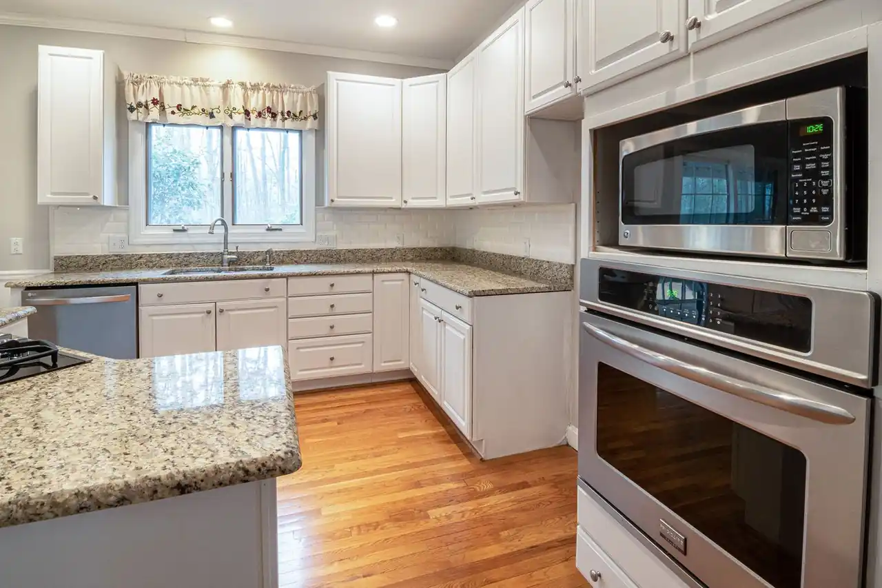 Immaculate modern white kitchen